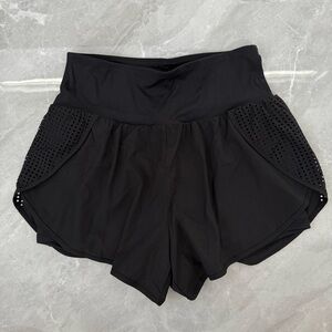 Women’s HALARA Flowy Cutout Athletic Workout Biker Shorts Pockets Size Small